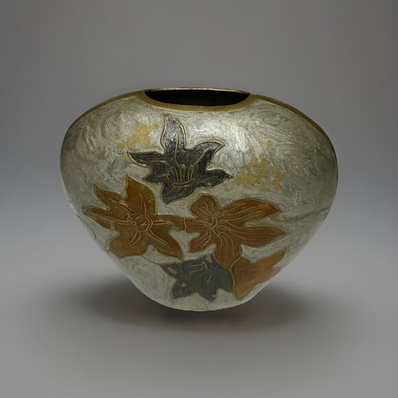 Vintage Brass Enamel Vase Leaf Hand Painted Made In India Heavy - Picture 4 of 5